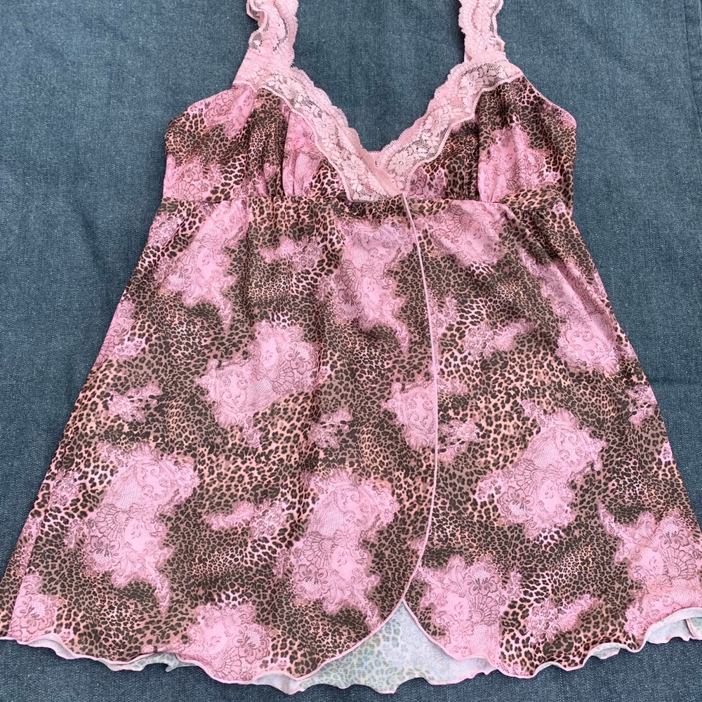 Lingerie - Picture 3 of 9